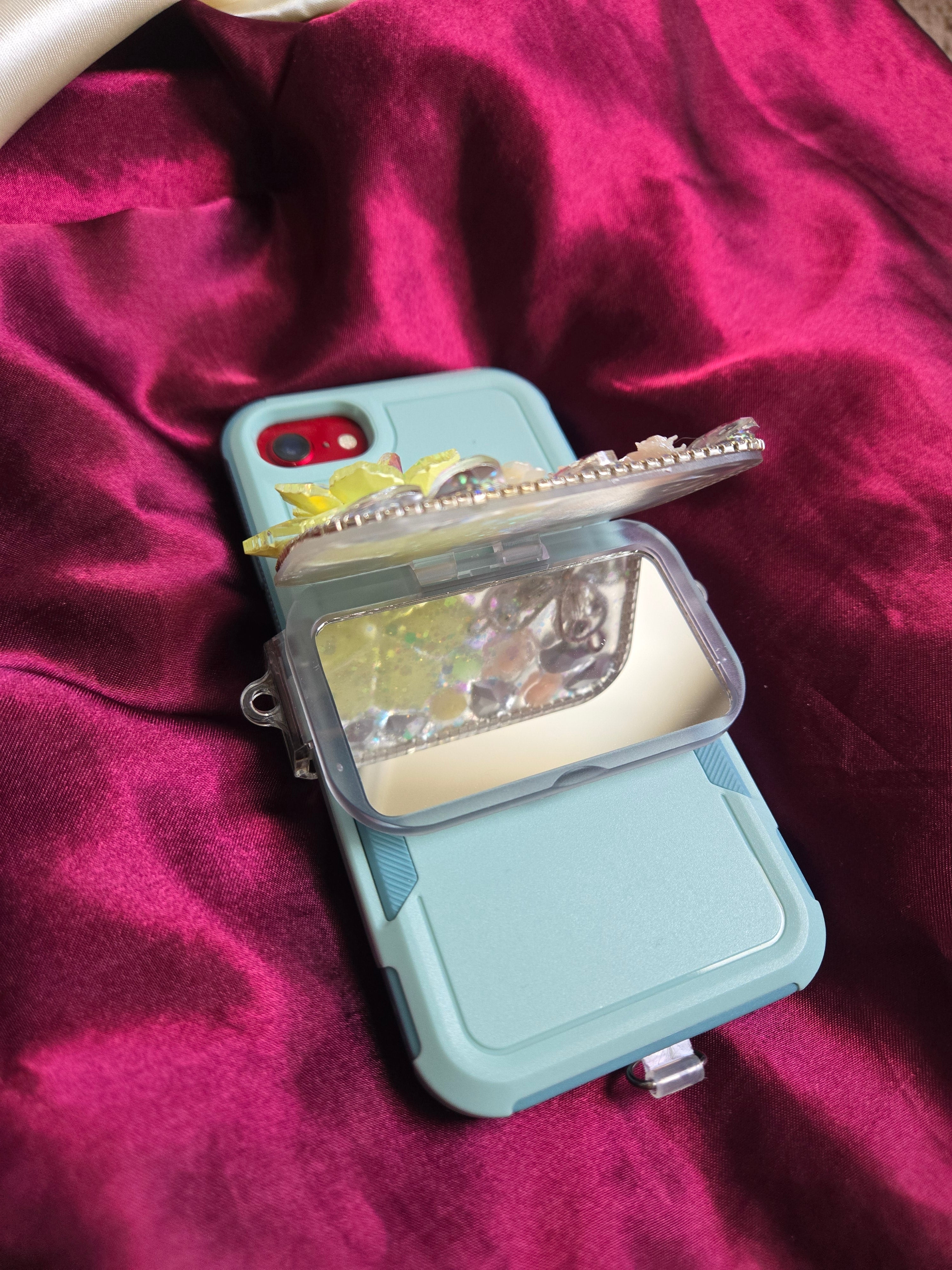 Enchanted Garden Mirror Phone Clip